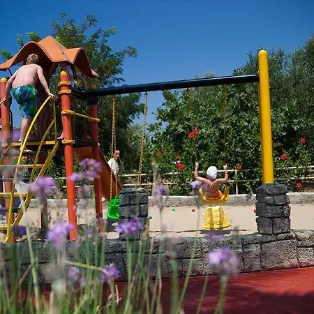 מלון Sun סייד
